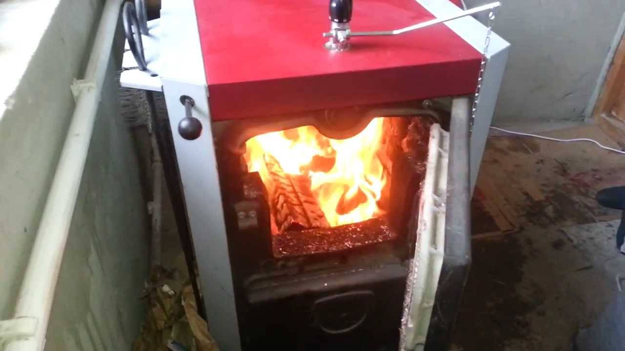 Как экономно топить котел дровами